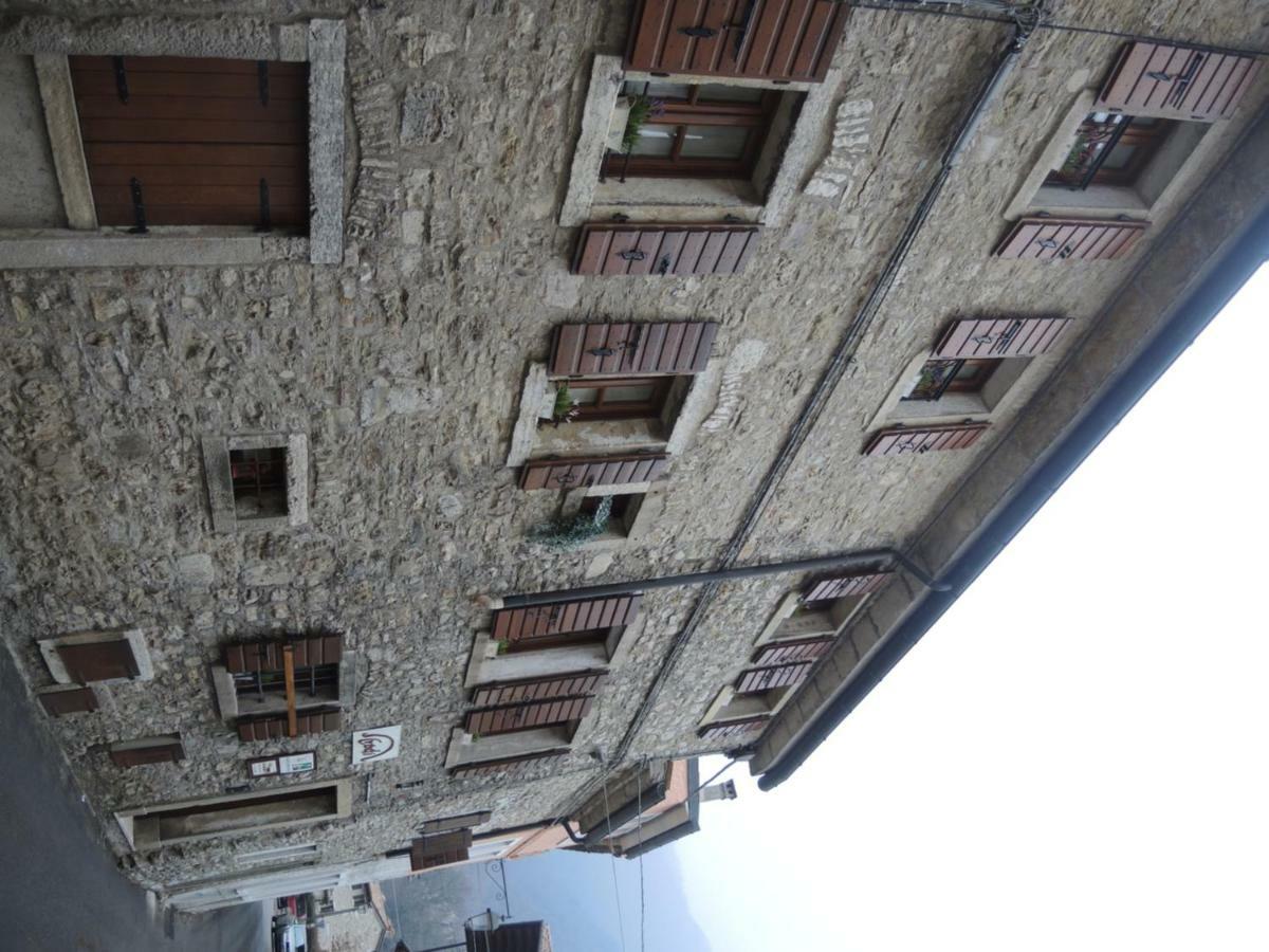 Miane Agriturismo Crodi מראה חיצוני תמונה